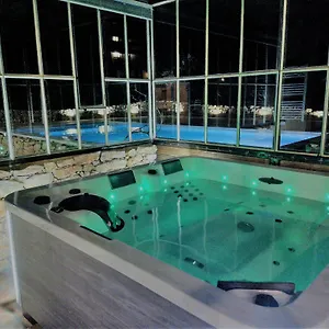 Les Pieds Tanqués - Bed&breakfast-spa Couette-café